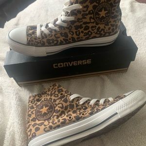 Converse leopard print high tops